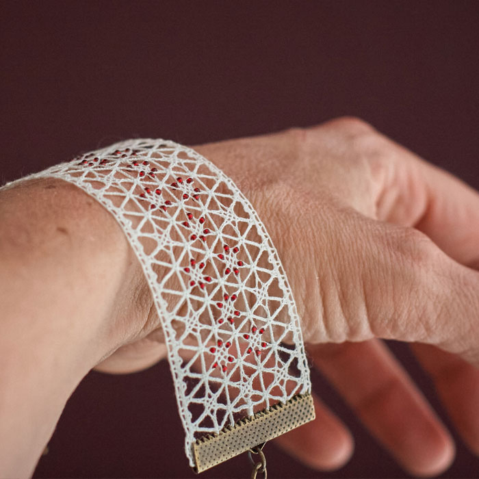 /Desktopmodules/Echoppe/Api/Helpers/getmedia?guid=8bd44fec-0ae8-4b50-8fad-7a4b46bf3088